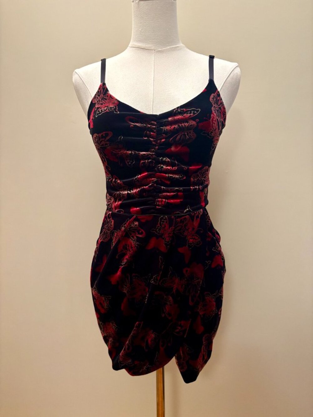 Velvet Floral Ruched Mini Dress in Black and Red